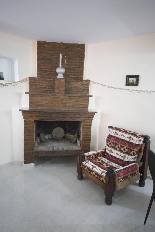 Log Inn Boutique Hotel Tbilisi Buitenkant foto