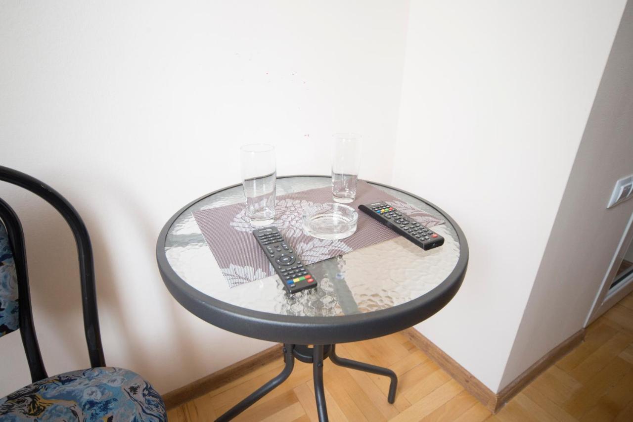 Log Inn Boutique Hotel Tbilisi Buitenkant foto